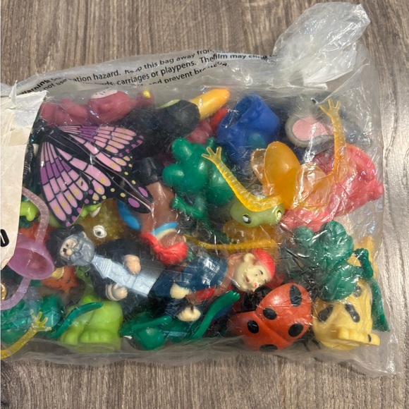 Vintage Oriental Trading Co. Finger Pupped Lot (50 CT) - Picture 5 of 6